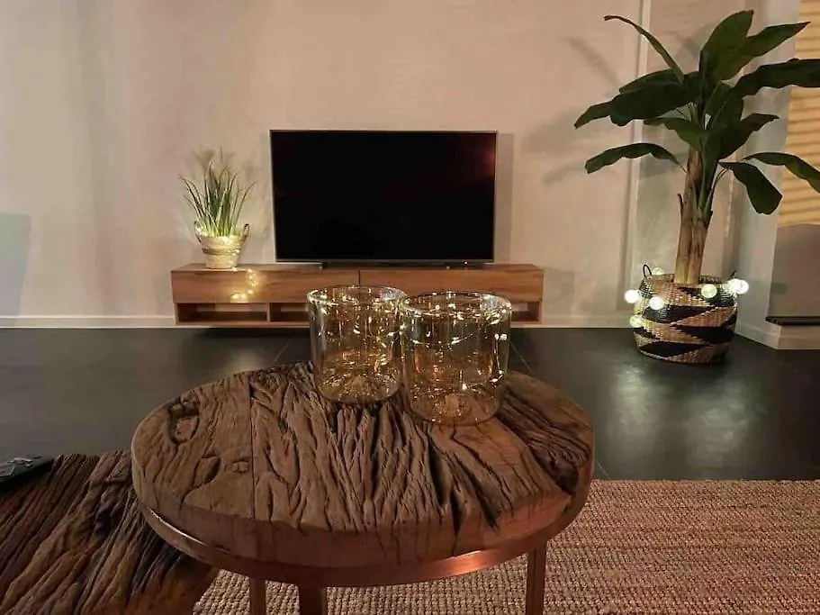 Ostend Chic, Luxe Loftstijl In Oostende 0*,